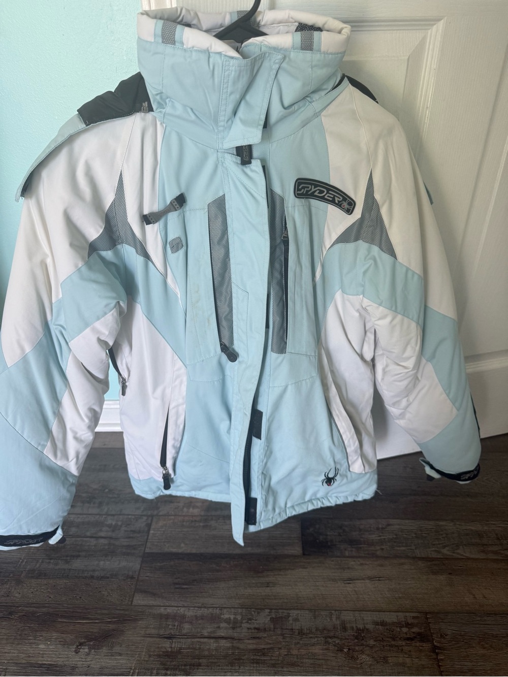 Spyder Women’s Ski Jacket Snowboard Jacket Light Blue White M